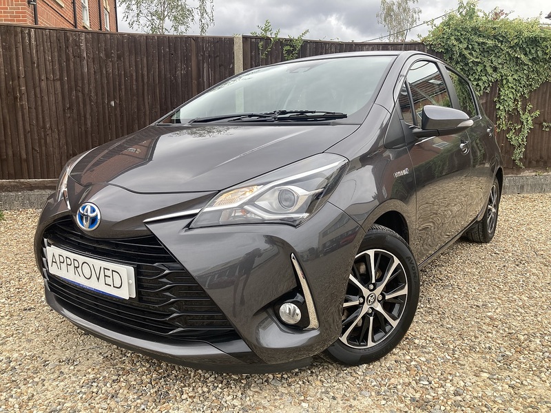 Toyota Yaris VVT-h Icon Tech - U471