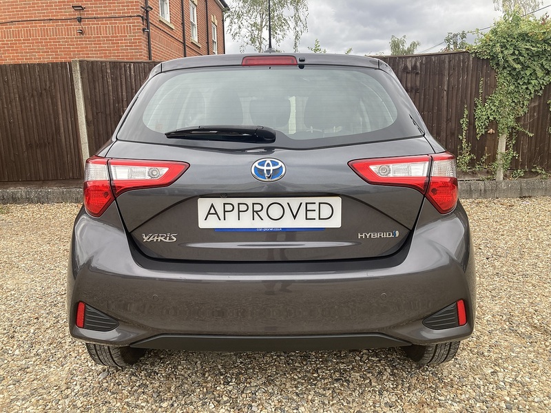 Toyota Yaris VVT-h Icon Tech - U471