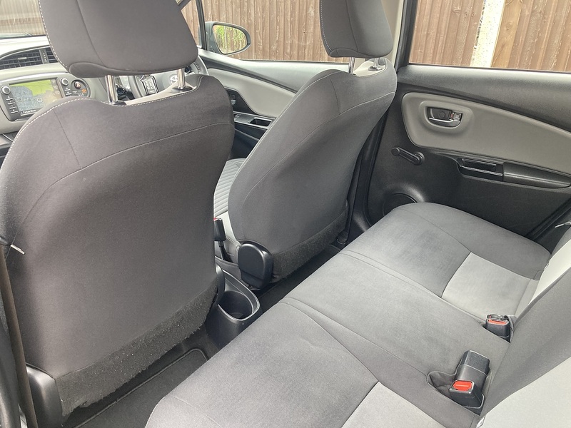 Toyota Yaris VVT-h Icon Tech - U471
