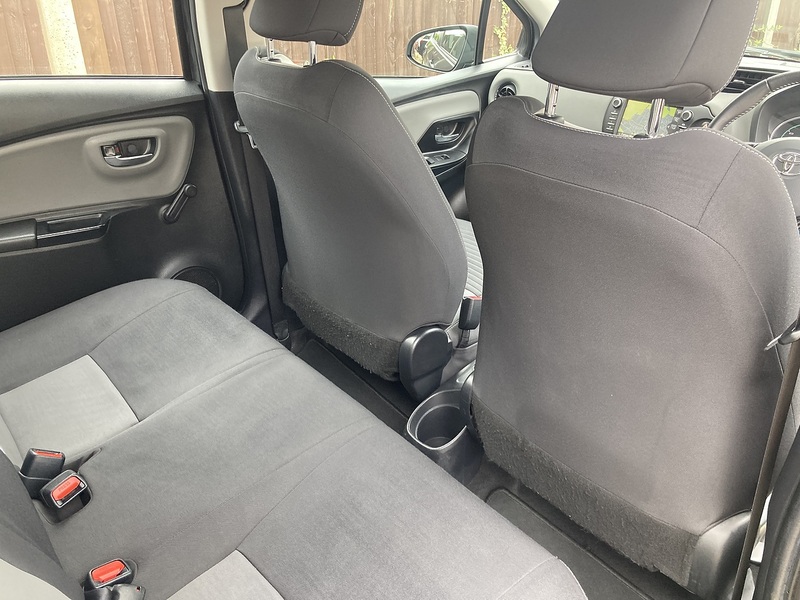 Toyota Yaris VVT-h Icon Tech - U471