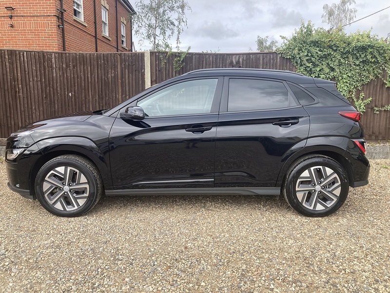 Hyundai KONA Premium - U473