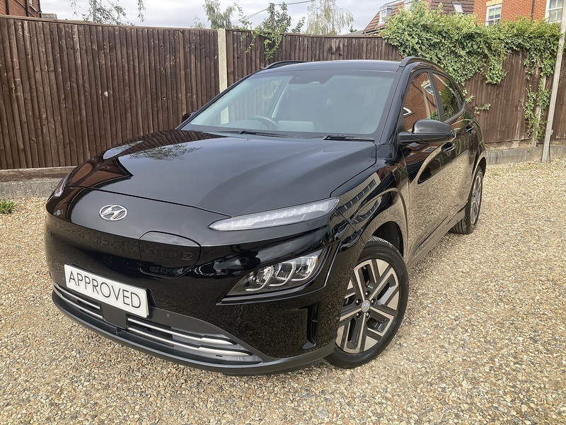 Hyundai KONA Premium - U473