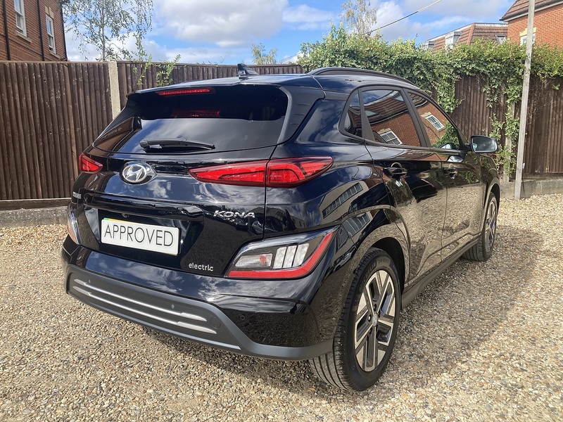 Hyundai KONA Premium - U473