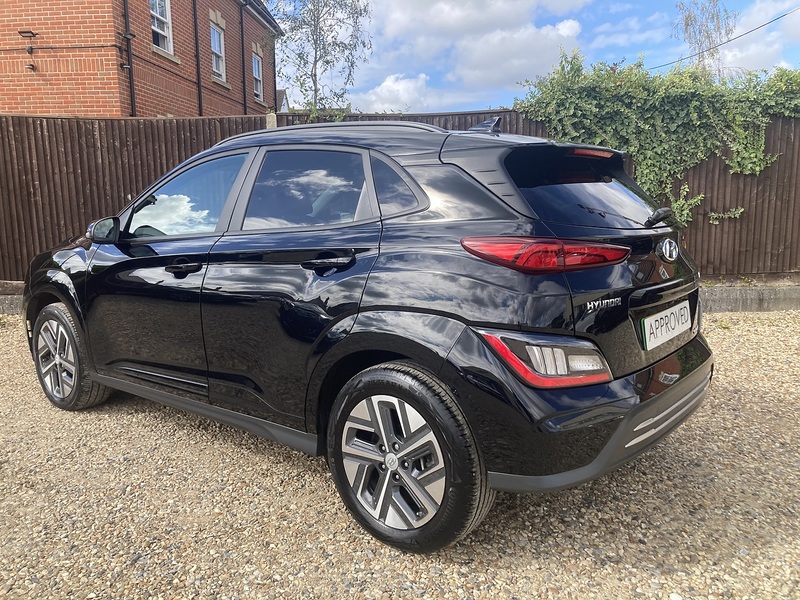 Hyundai KONA Premium - U473