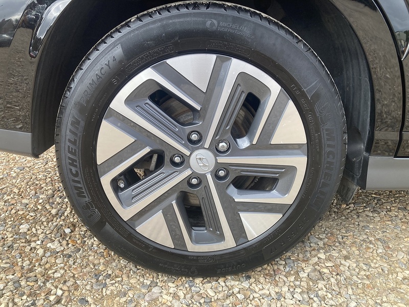 Hyundai KONA Premium - U473