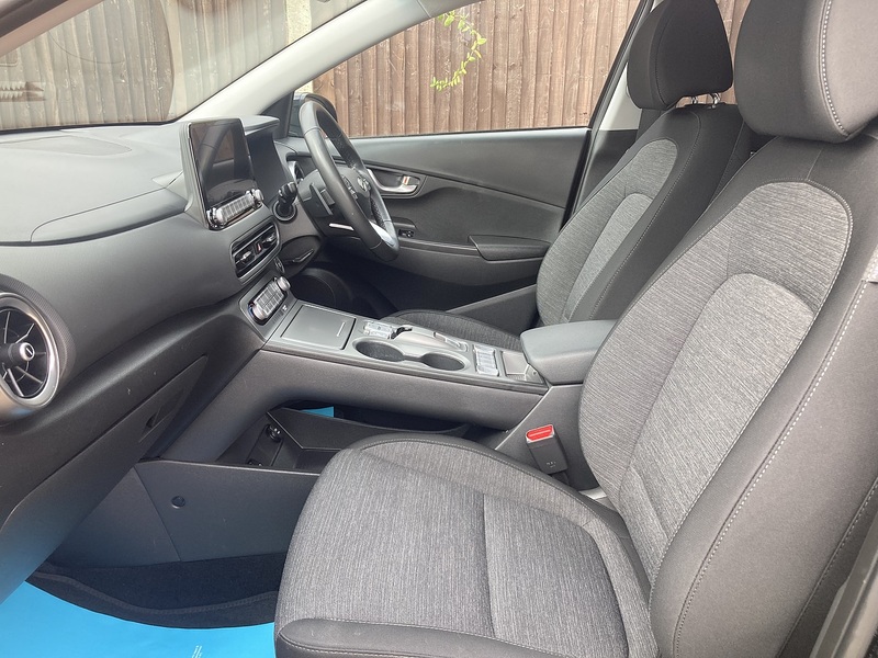 Hyundai KONA Premium - U473