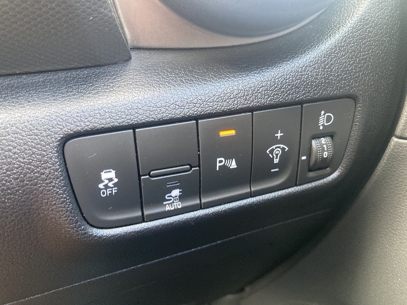 Hyundai KONA Premium - U473