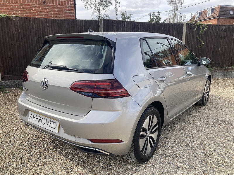 Volkswagen e-Golf e-Golf - U474