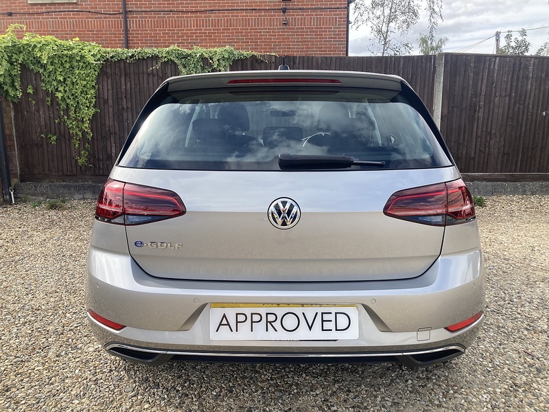 Volkswagen e-Golf e-Golf - U474