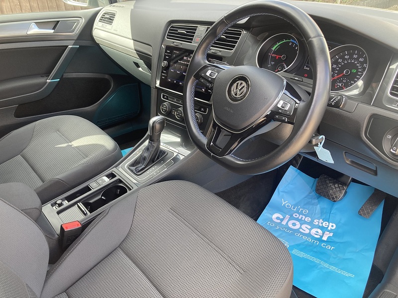 Volkswagen e-Golf e-Golf - U474