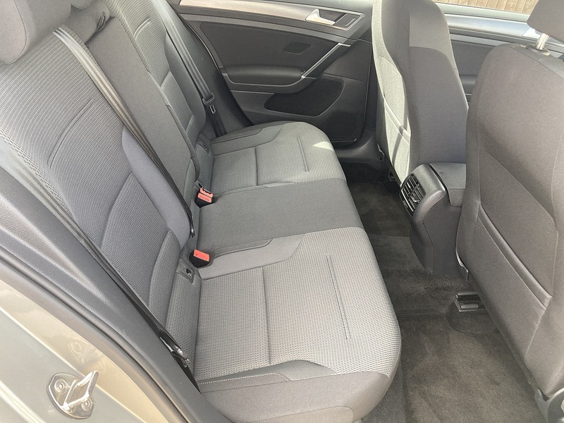 Volkswagen e-Golf e-Golf - U474