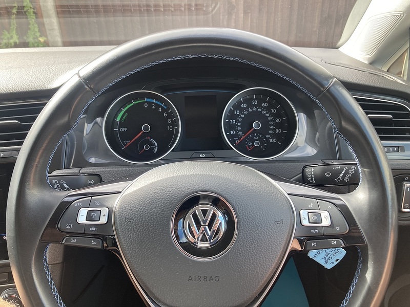 Volkswagen e-Golf e-Golf - U474