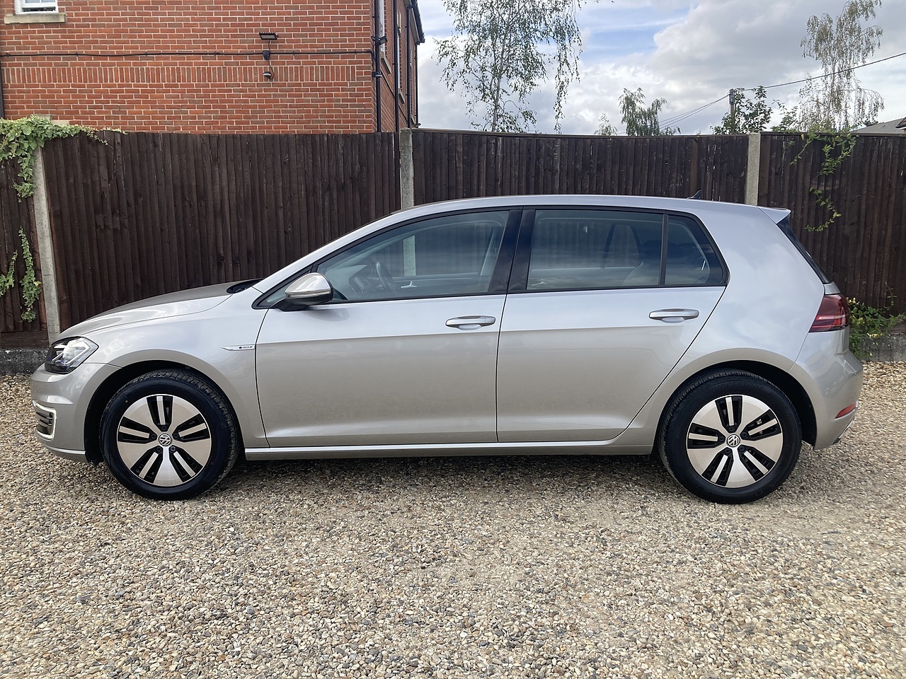 2020 VOLKSWAGEN GOLF