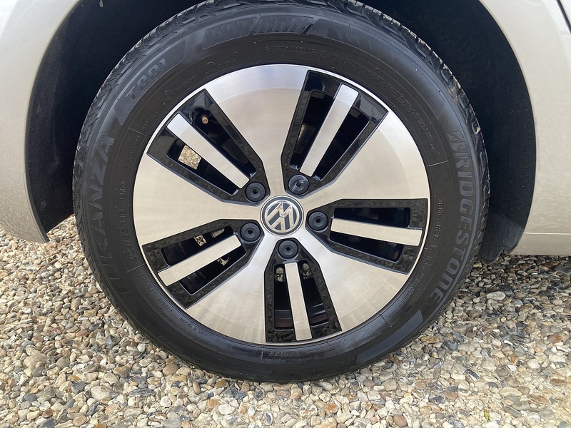 Volkswagen e-Golf e-Golf - U474