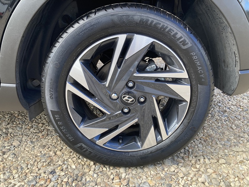 Hyundai BAYON T-GDi MHEV SE Connect - U481