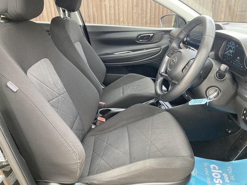 Hyundai BAYON T-GDi MHEV SE Connect - U481