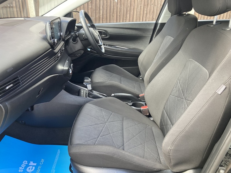 Hyundai BAYON T-GDi MHEV SE Connect - U481