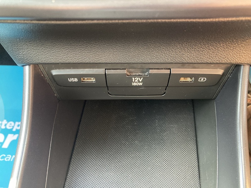 Hyundai BAYON T-GDi MHEV SE Connect - U481