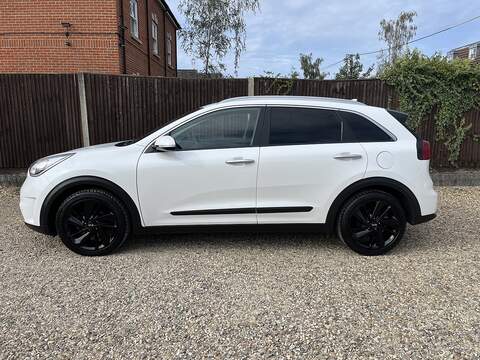 Kia Niro 1.6h GDi 2 SUV 5dr Petrol Hybrid DCT Euro 6 (s/s) (139 bhp)