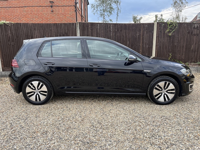 Volkswagen e-Golf e-Golf - U486