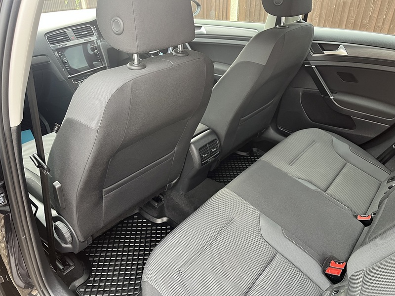 Volkswagen e-Golf e-Golf - U486