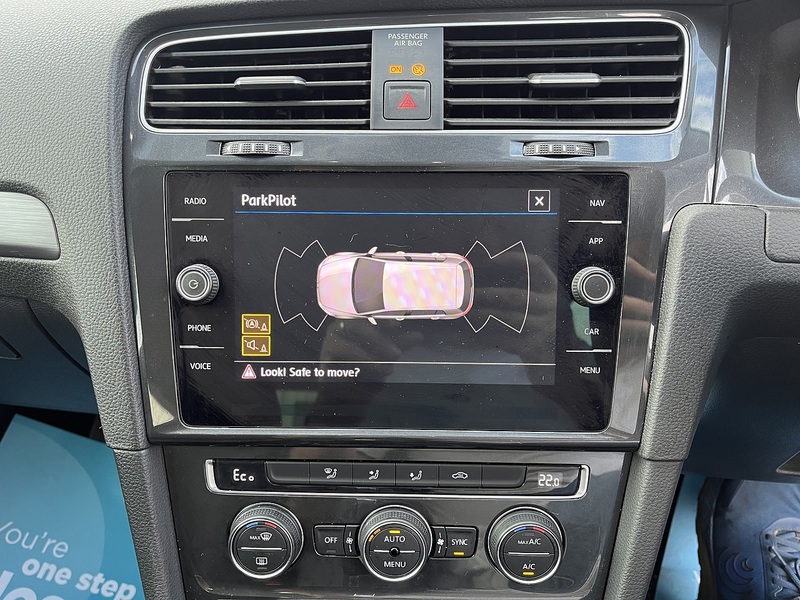 Volkswagen e-Golf e-Golf - U486