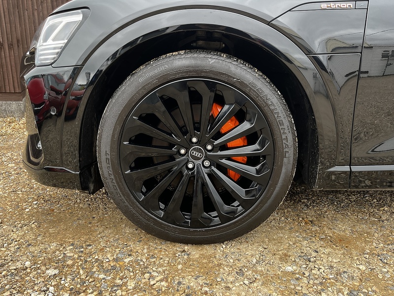 Audi E-Tron QUATTRO S LINE - U58