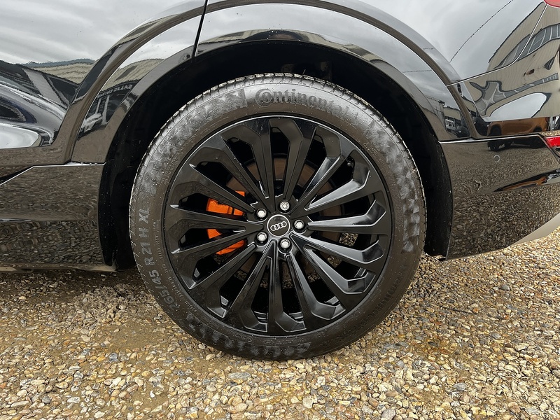 Audi E-Tron QUATTRO S LINE - U58