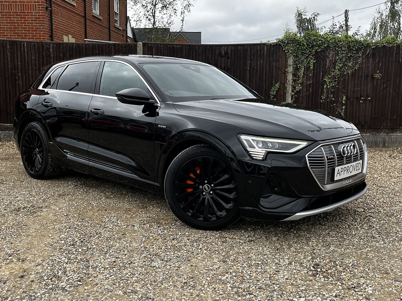 Audi E-Tron QUATTRO S LINE - U58