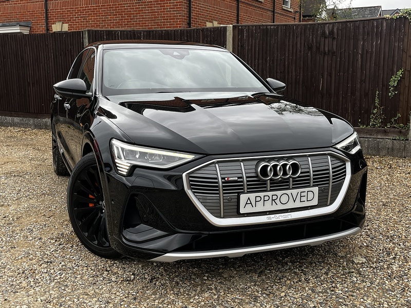 Audi E-Tron QUATTRO S LINE - U58