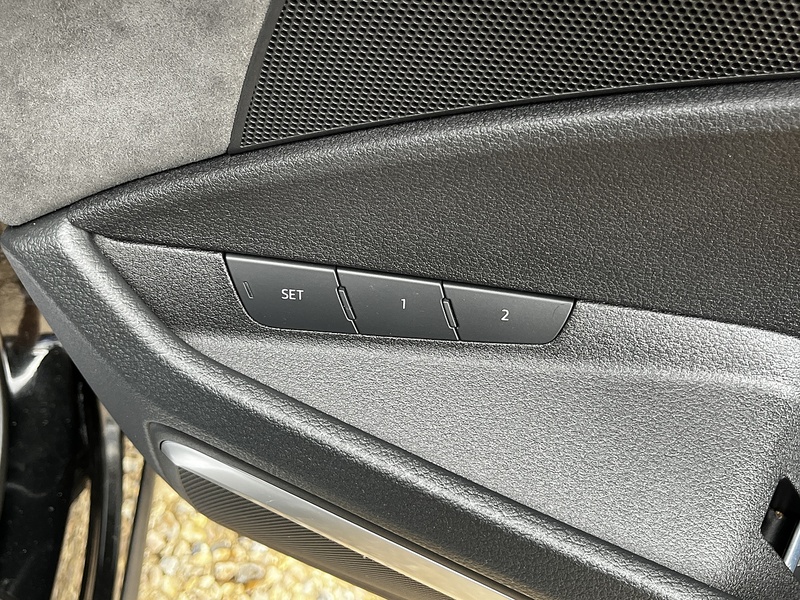 Audi E-Tron QUATTRO S LINE - U58