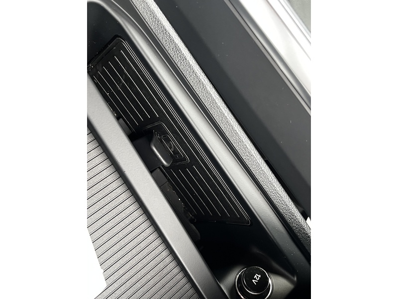 Audi E-Tron QUATTRO S LINE - U58