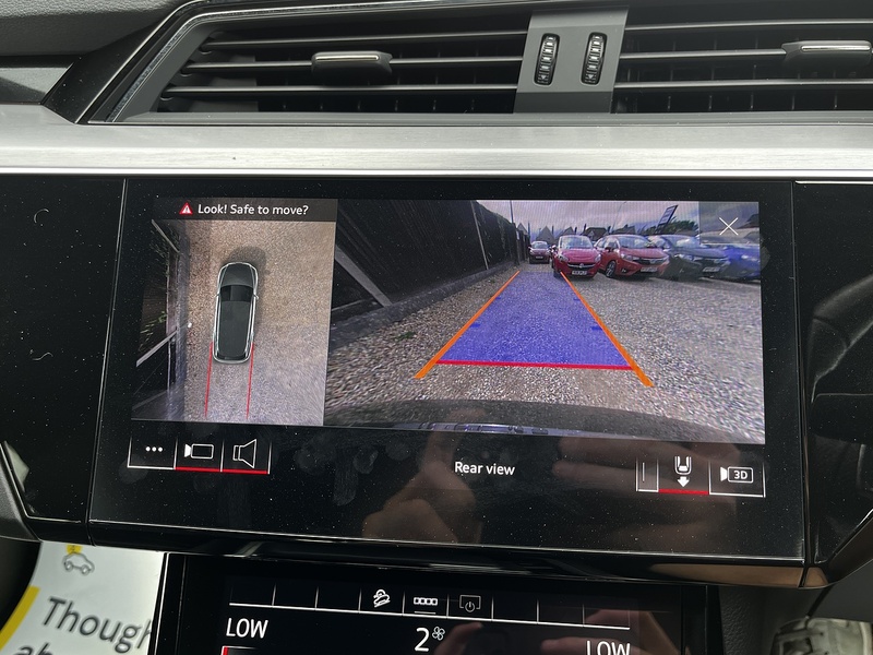 Audi E-Tron QUATTRO S LINE - U58