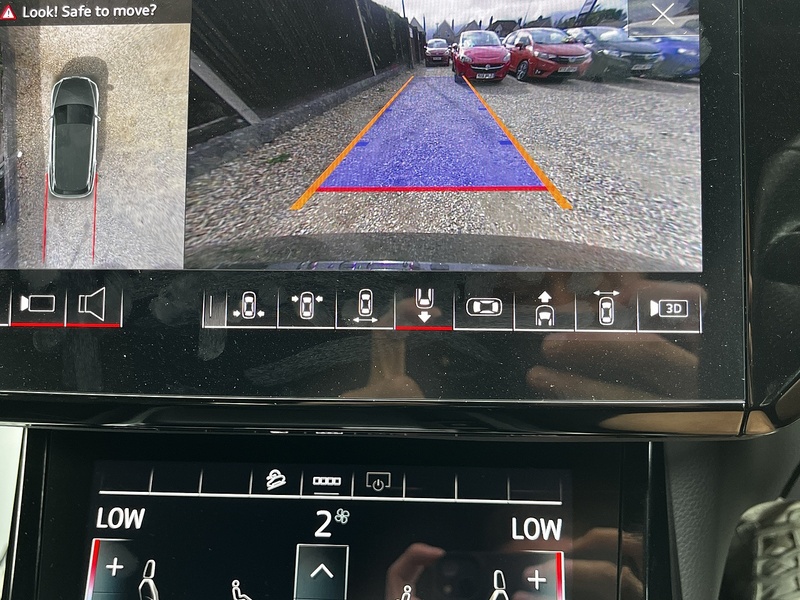 Audi E-Tron QUATTRO S LINE - U58
