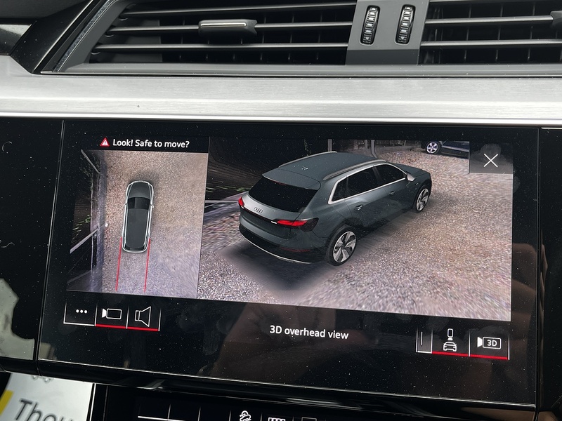Audi E-Tron QUATTRO S LINE - U58