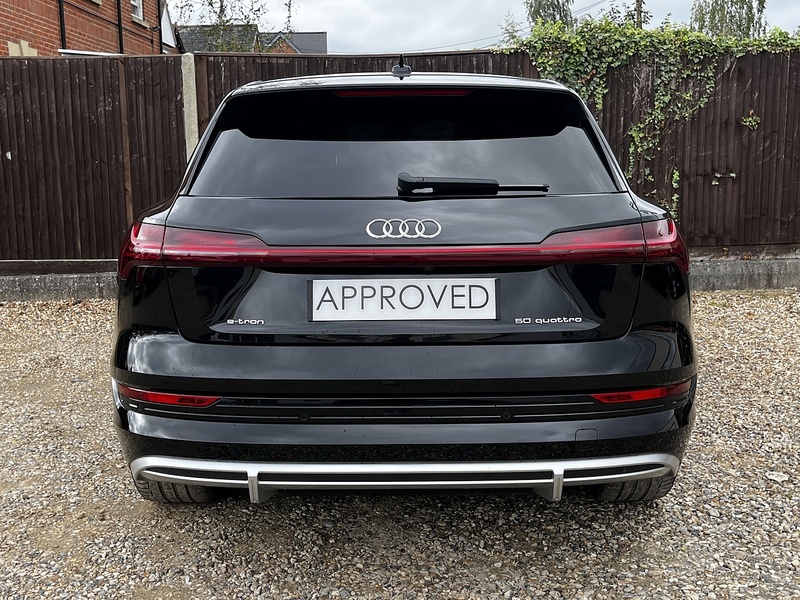 Audi E-Tron QUATTRO S LINE - U58