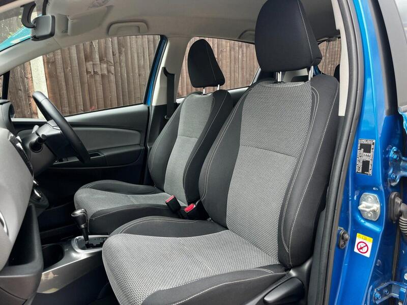 Toyota Yaris HYBRID ICON - U61