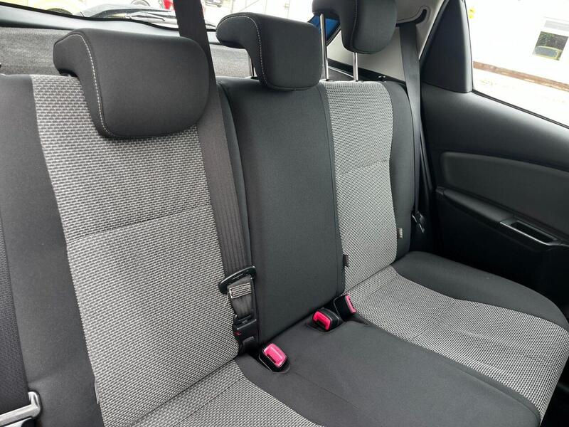 Toyota Yaris HYBRID ICON - U61