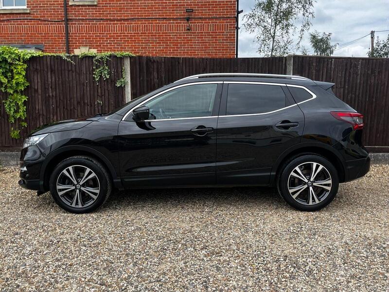 Nissan Qashqai Qashqai Hatchback 1 Manual Diesel - U64