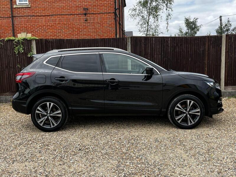 Nissan Qashqai Qashqai Hatchback 1 Manual Diesel - U64