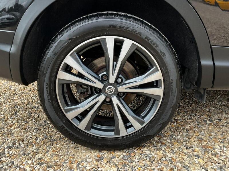 Nissan Qashqai Qashqai Hatchback 1 Manual Diesel - U64
