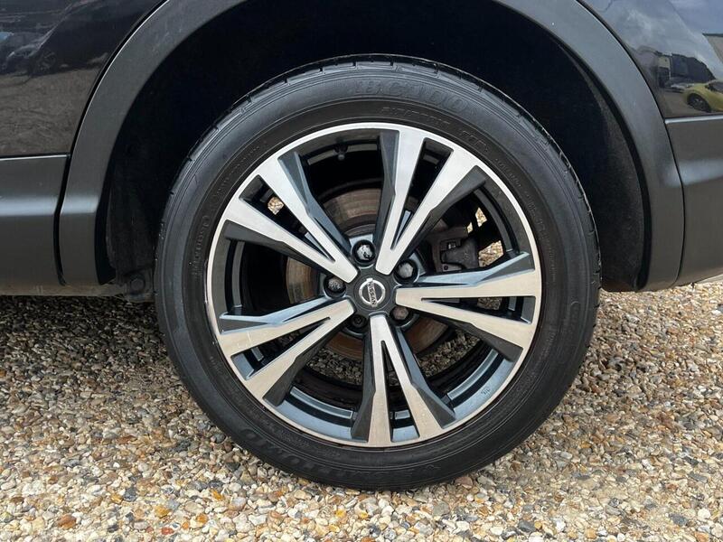 Nissan Qashqai Qashqai Hatchback 1 Manual Diesel - U64