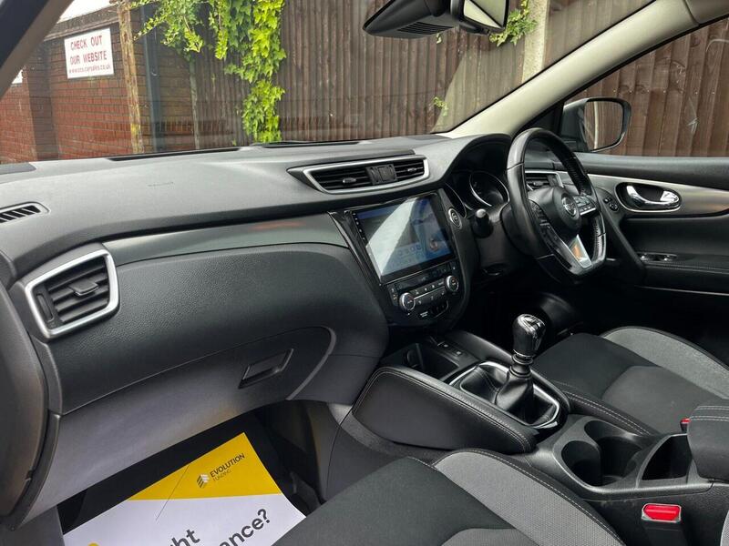 Nissan Qashqai Qashqai Hatchback 1 Manual Diesel - U64
