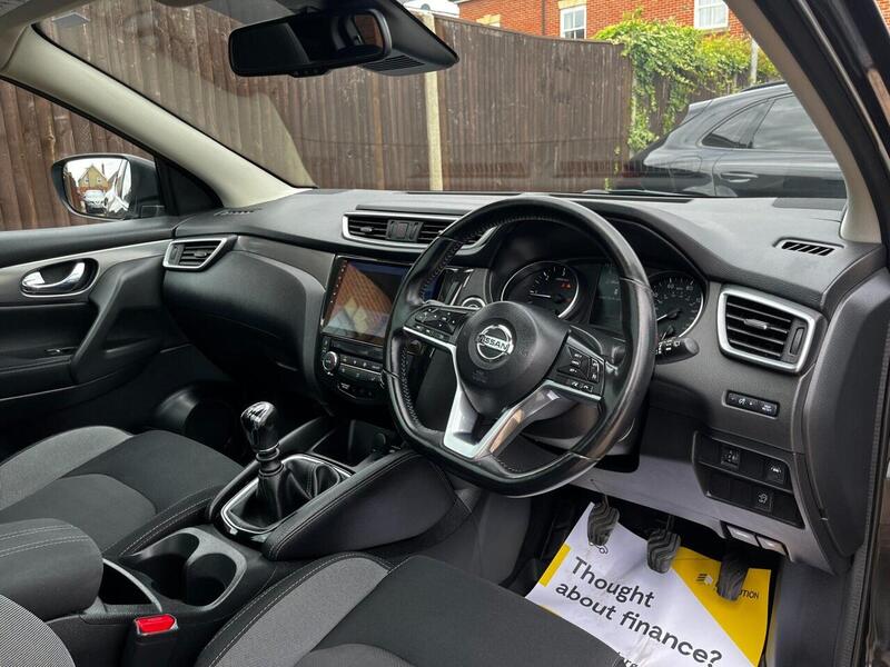 Nissan Qashqai Qashqai Hatchback 1 Manual Diesel - U64