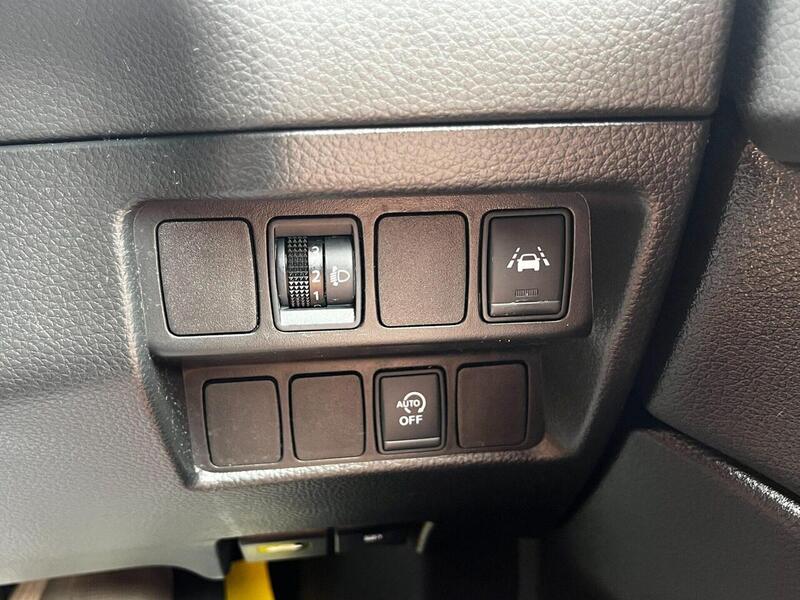 Nissan Qashqai Qashqai Hatchback 1 Manual Diesel - U64