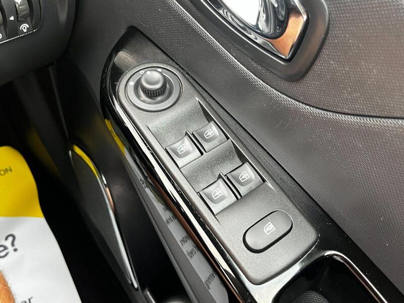 Renault Captur DYNAMIQUE MEDIANAV ENERGY DCI S/S - U69
