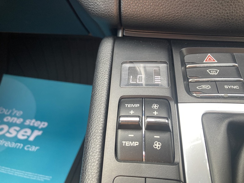Porsche Macan T V6 GTS - U94