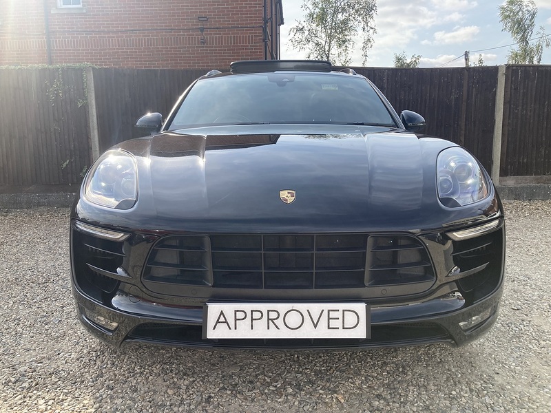 Porsche Macan T V6 GTS - U94