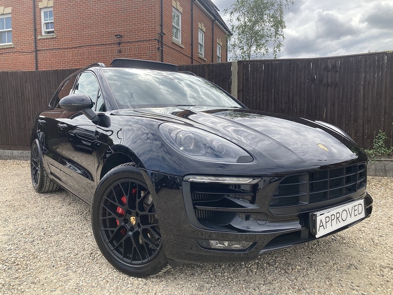 Porsche Macan T V6 GTS - U94