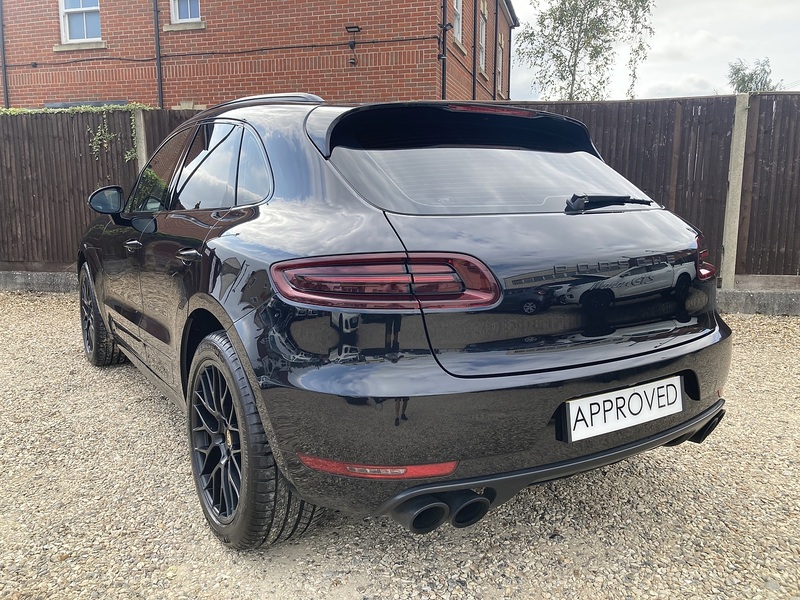 Porsche Macan T V6 GTS - U94